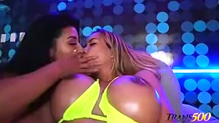 Deep Digging In The Ass Of Lizzy And Mariana In Threesome Sex Session